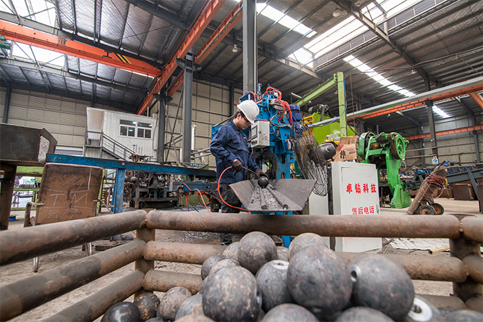 淮安网架配件-螺栓球加工车间